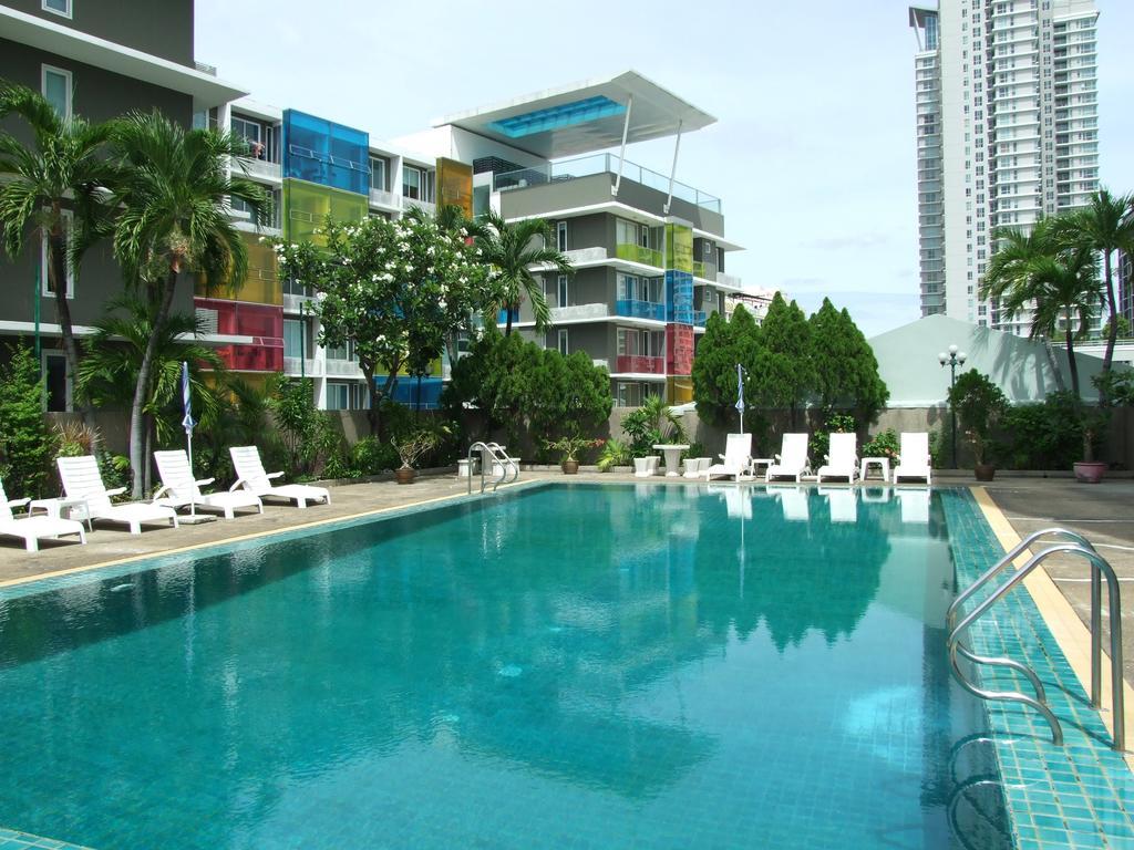 Ratchada City Hotel Bangkok Exterior photo