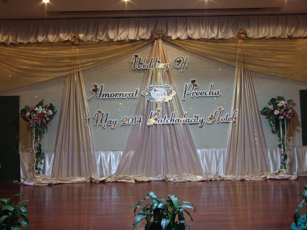 Ratchada City Hotel Bangkok Exterior photo