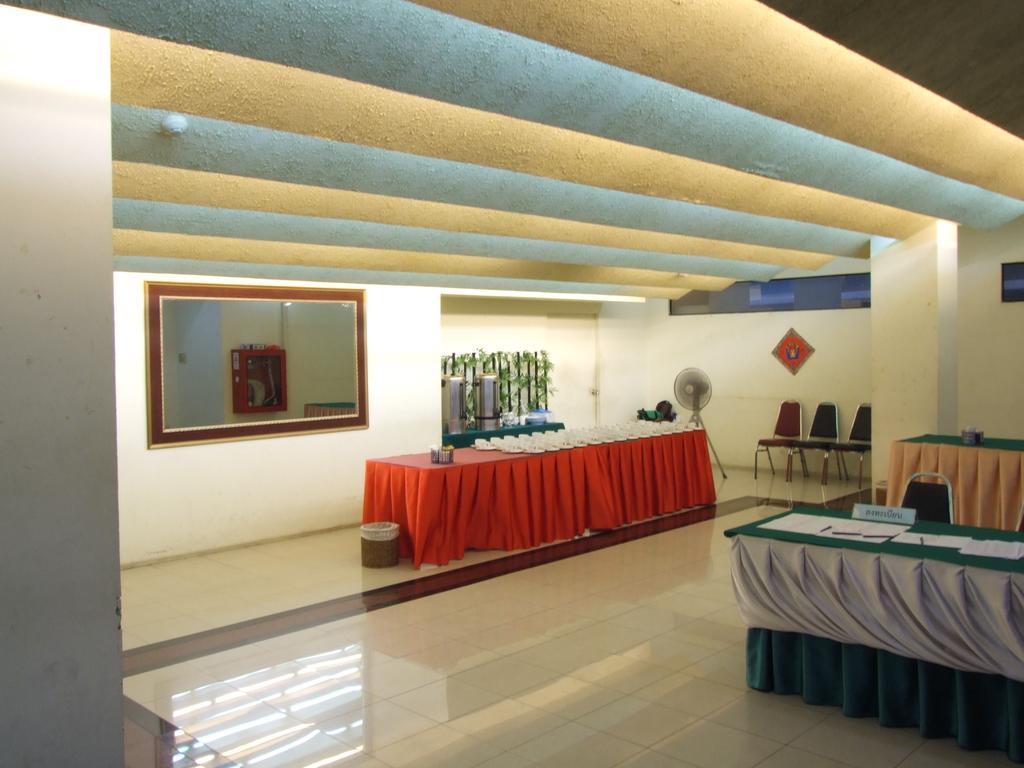 Ratchada City Hotel Bangkok Exterior photo
