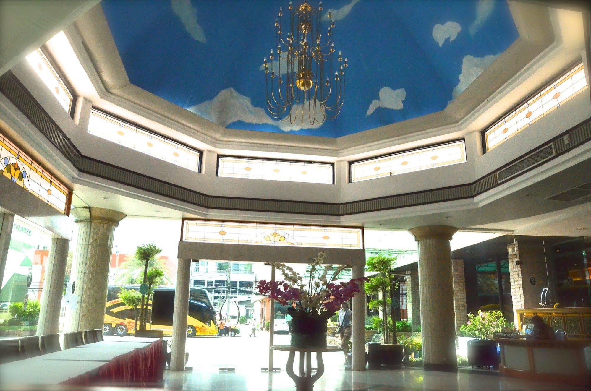 Ratchada City Hotel Bangkok Exterior photo